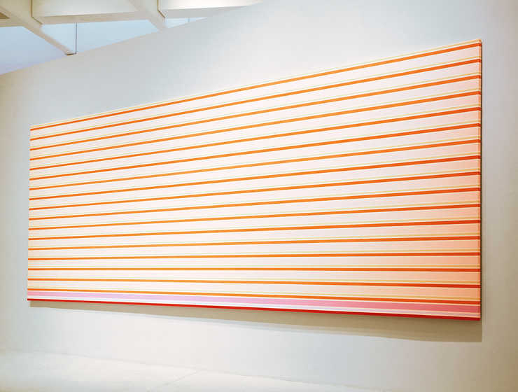 long horizontal lines on canvas