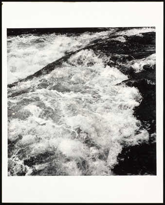 A image of the surf.